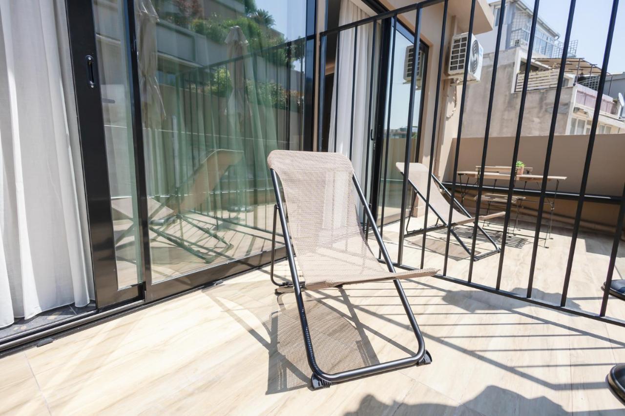 Studio Terrace